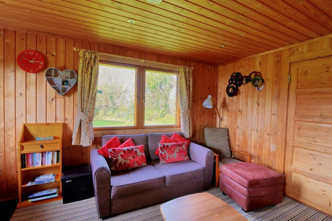 10 Pinewood Retreat Villa ไลม์รีจิส ภายนอก รูปภาพ